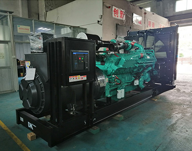 和记官网1200KW/400V陸用發電機應用于某房地產項目